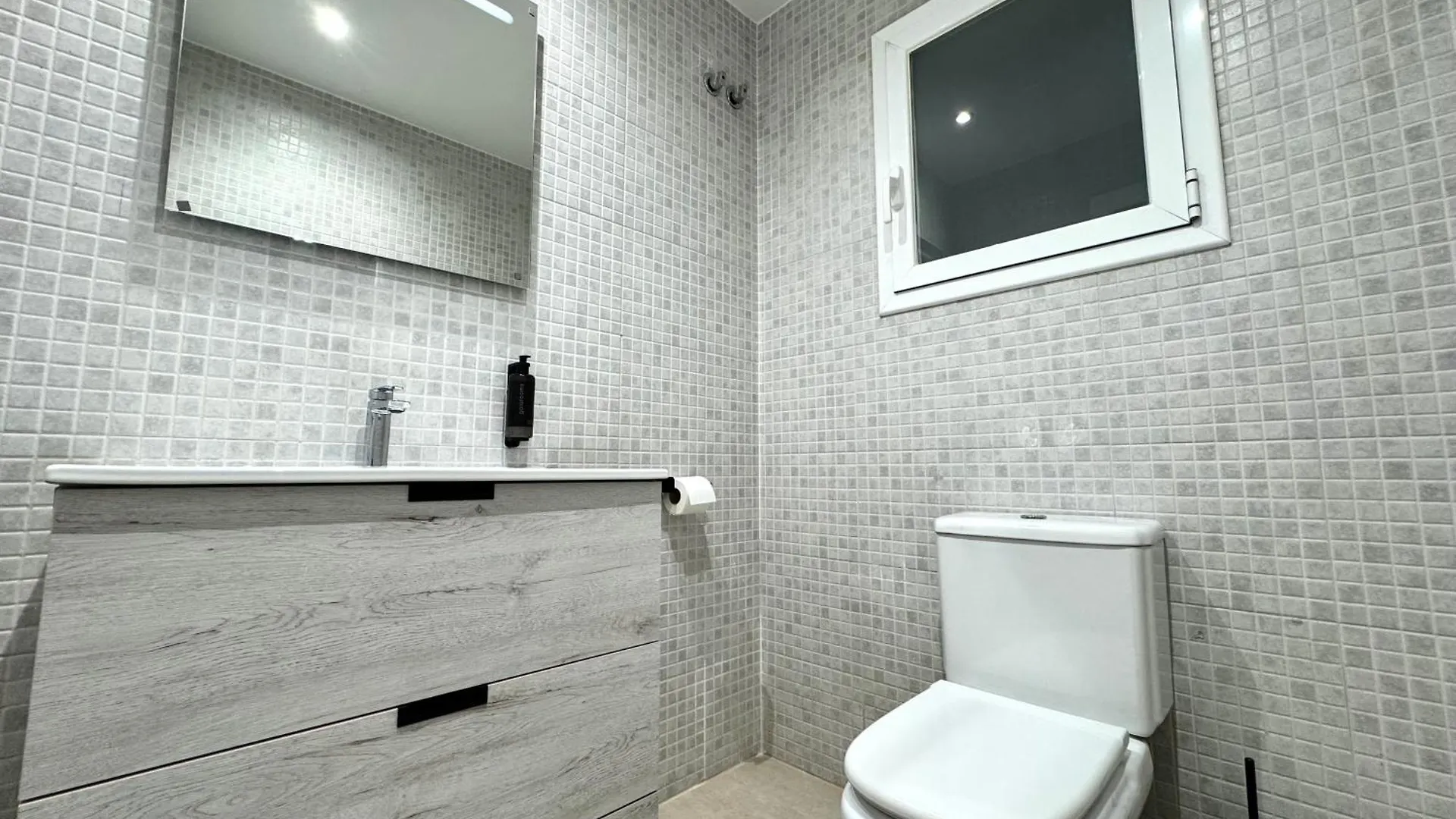 Anais Apartments By Gaiarooms Barcelona