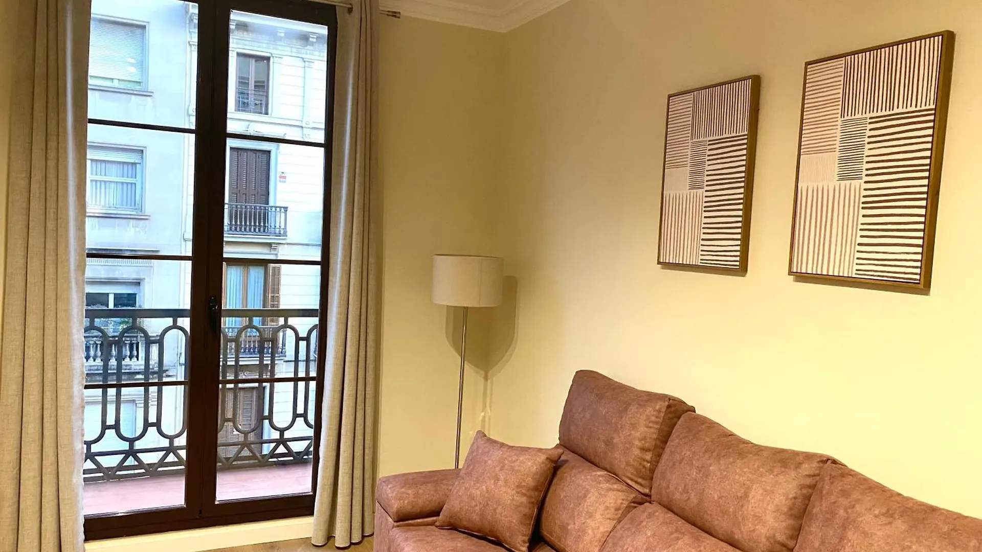 Anais Apartments By Gaiarooms Barcelona 0*,