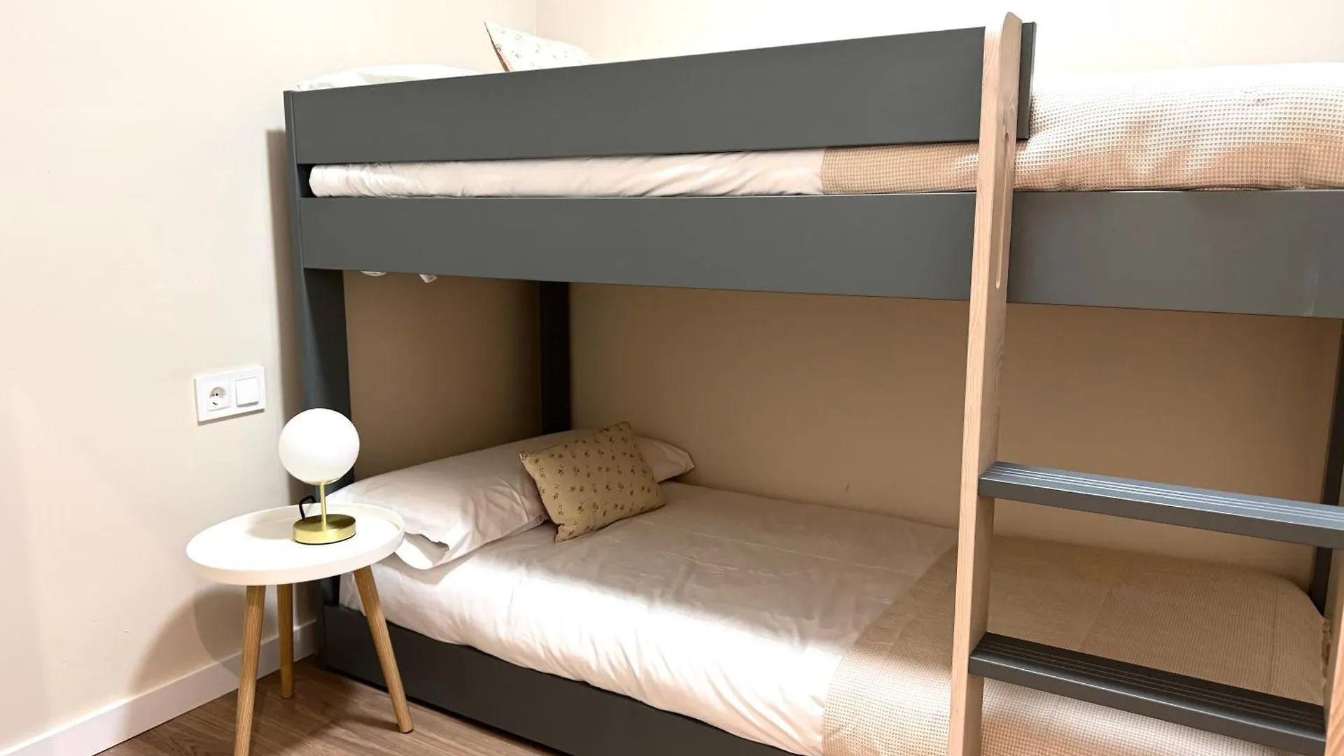 Anais Apartments By Gaiarooms Barcelona Spain